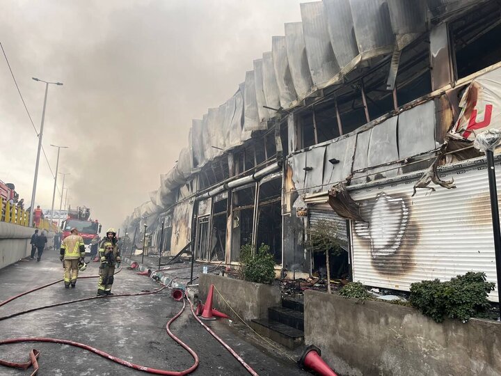 حریق بازار جنت تهران مهار شد/ آتش‌سوزی تلفات جانی نداشت