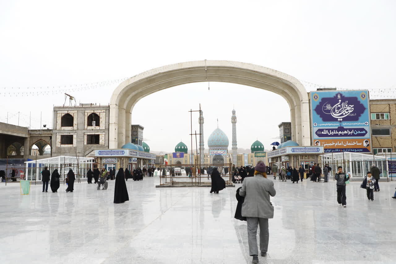 تشییع رهبر شهید در قم از مسجد جمکران آغاز می‌شود