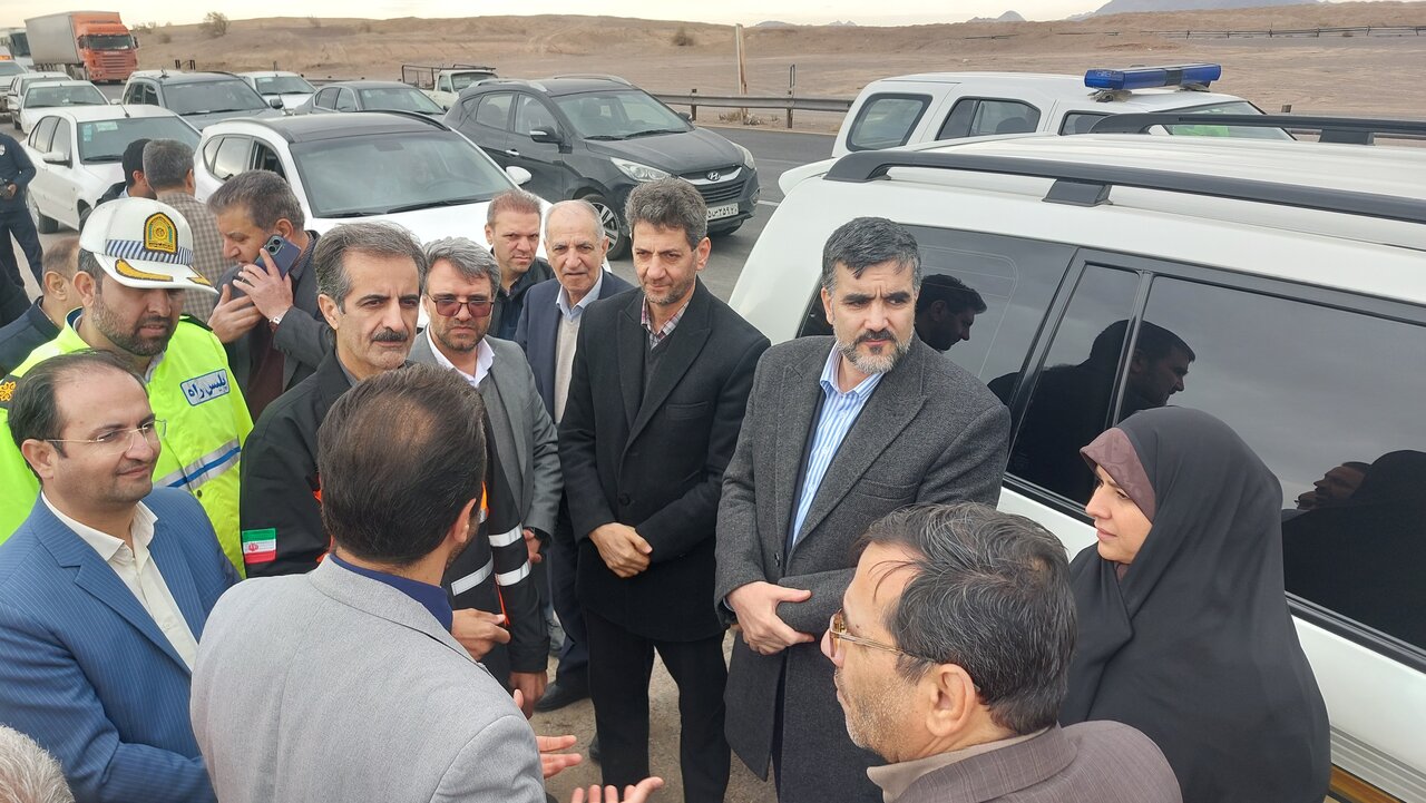 تلاش راهداری برای اتمام پروژه‌های محورهای استان اصفهان و نایین تا پایان سال‌جاری