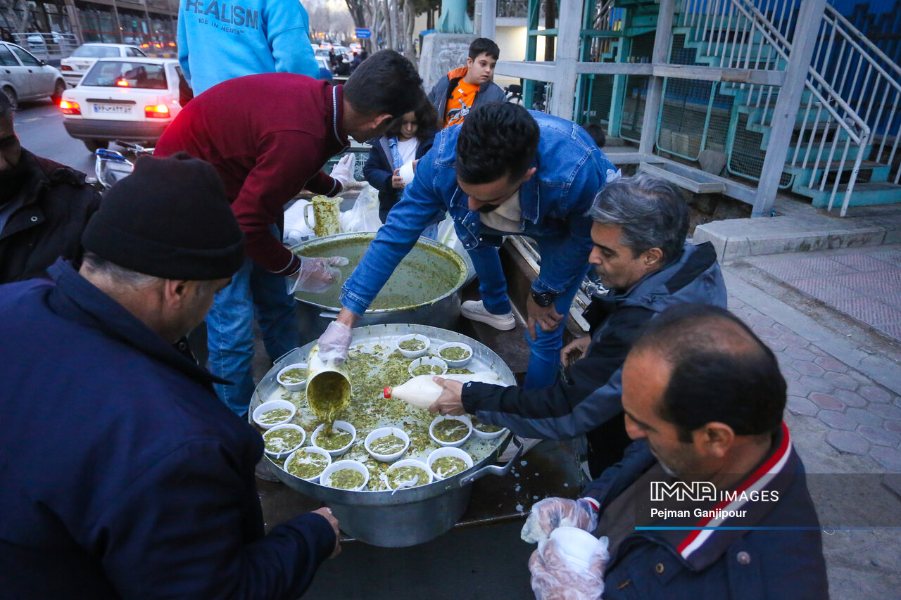 همنوازی نیمه شعبان و دهه فجر در «اصفهان» شهرِ امید، انتظار و انقلاب