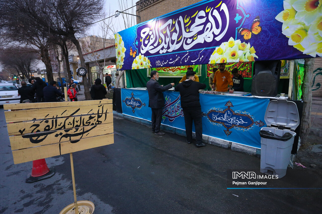 همنوازی نیمه شعبان و دهه فجر در «اصفهان» شهرِ امید، انتظار و انقلاب