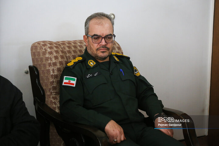 دیدار مدیران شهری اصفهان با خاواده 3 شهید مدافع امنیت