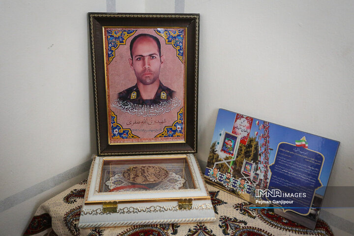 دیدار مدیران شهری اصفهان با خاواده 3 شهید مدافع امنیت