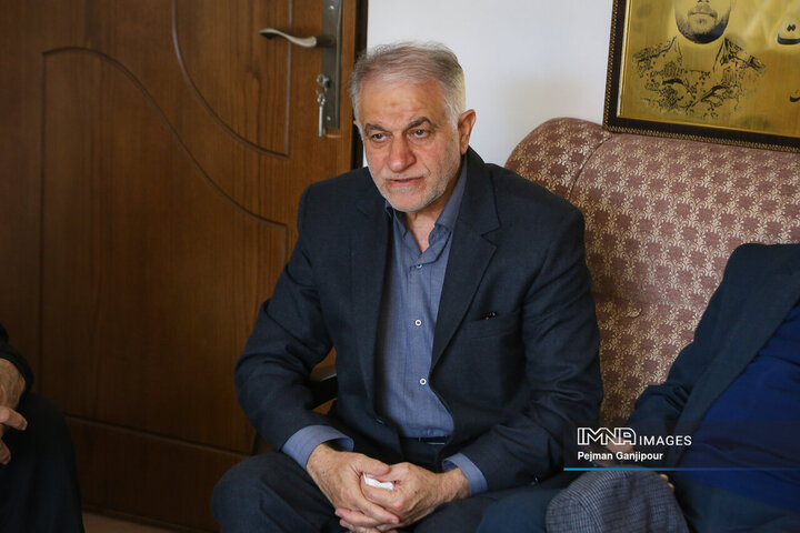 دیدار مدیران شهری اصفهان با خاواده 3 شهید مدافع امنیت