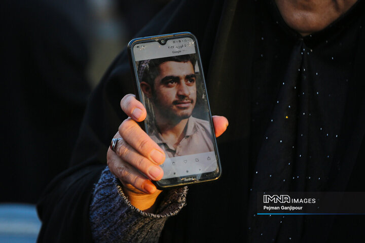 آیین غبارروبی گلستان شهدای رهنان اصفهان