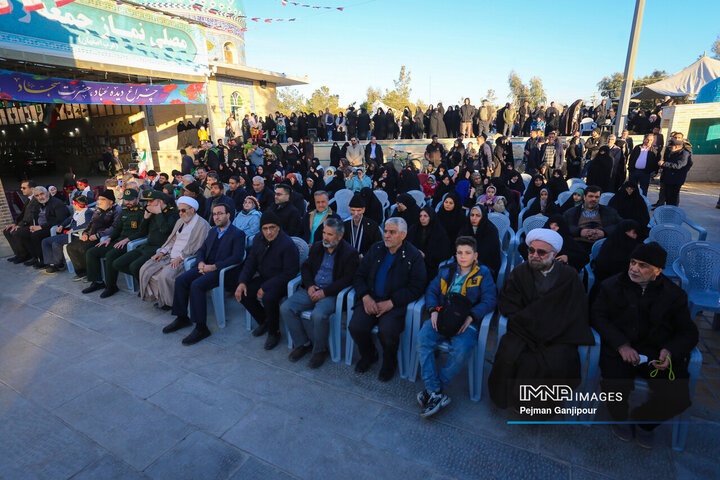 آیین غبارروبی گلستان شهدای رهنان اصفهان