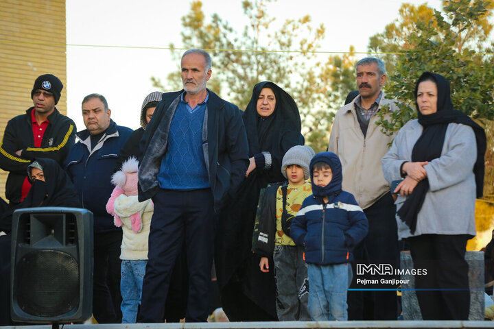 آیین غبارروبی گلستان شهدای رهنان اصفهان