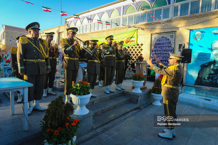 آیین غبارروبی گلستان شهدای رهنان اصفهان