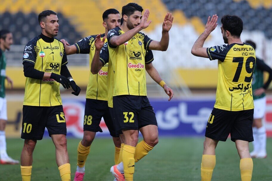 سپاهان ۱- خیبر خرم آباد ۰/ پایان بحران با سر محبی