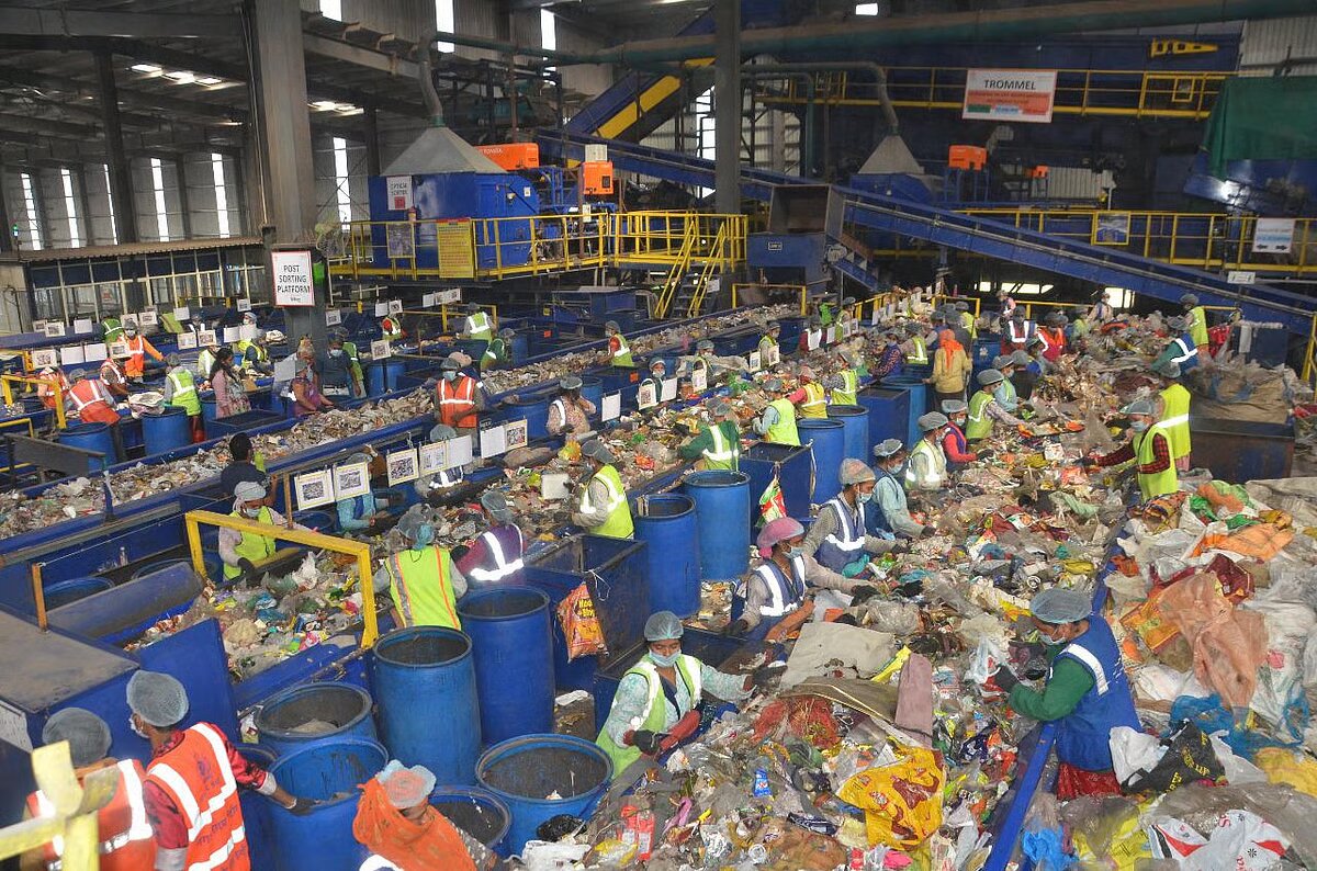 زباله دیگر دفن نمی‌شود؛ این کشور با پسماند شهر می‌سازد