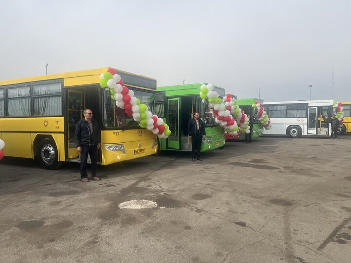 بهره‌برداری از ۱۰ دستگاه اتوبوس بازسازی‌شده ناوگان حمل‌ونقل عمومی کاشان