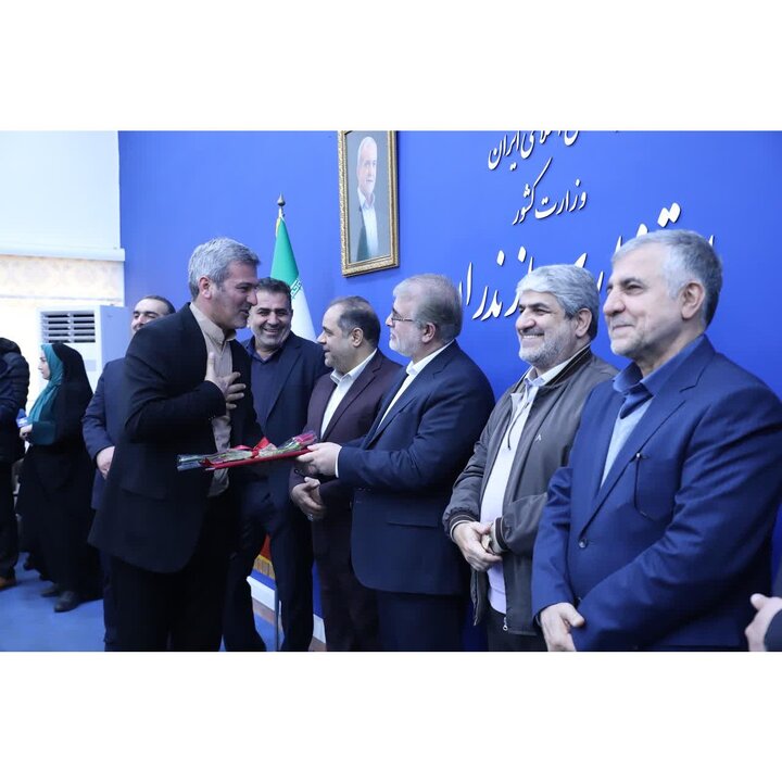 توزیع ۱۰ هزار فقره واگذاری سند در کشور