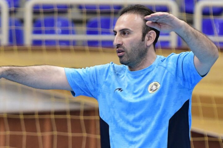 برای دیدارهای حساس باید داوران باتجربه انتخاب شود