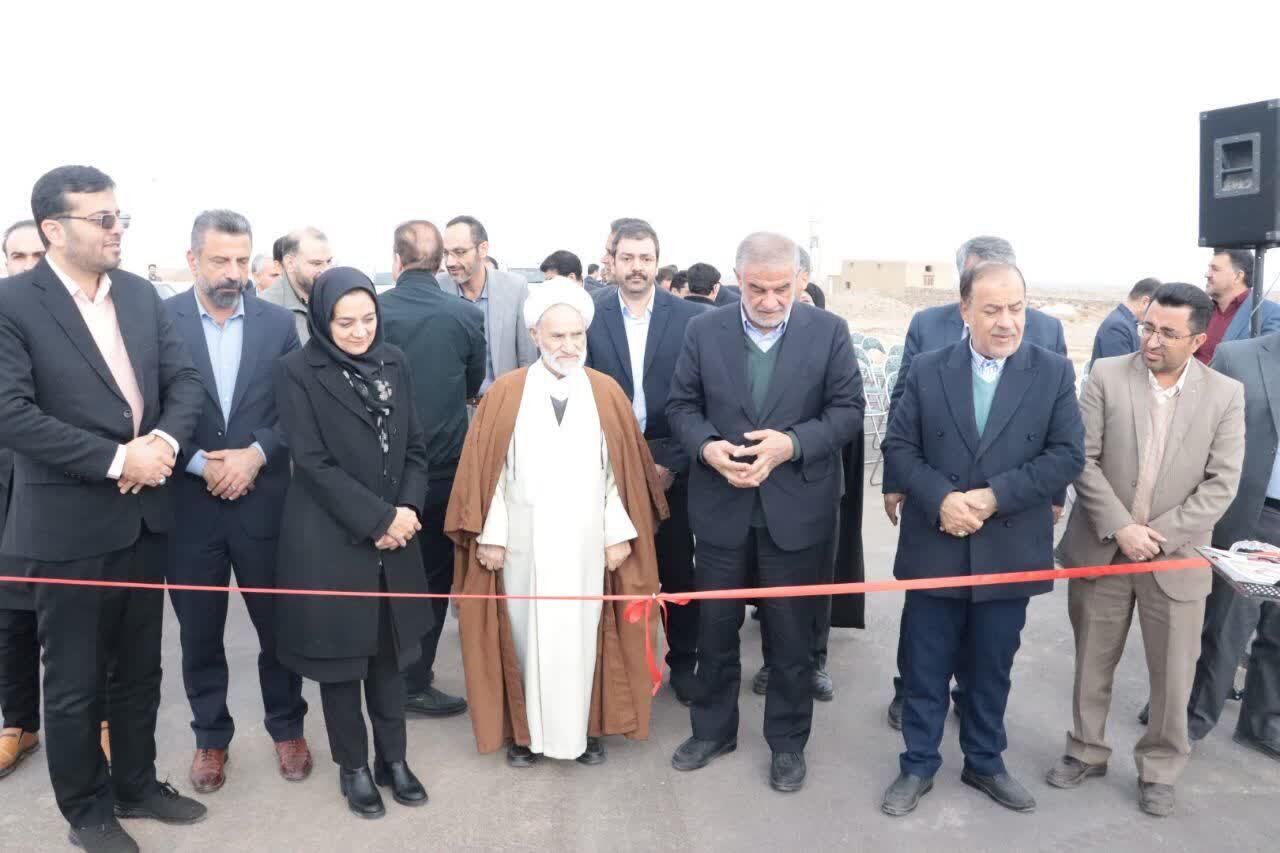 اجرای پروژهای کلان شهری و روستایی در یزد با حضور نماینده وزیر راه
