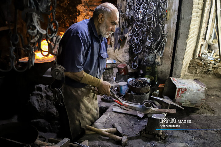 آخرین صدای چکش در بازار قدیم دزفول