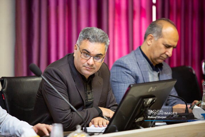 جلسه بررسی بودجه 1405 شهرداری اصفهان