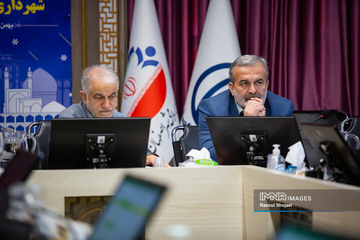 جلسه بررسی بودجه 1405 شهرداری اصفهان