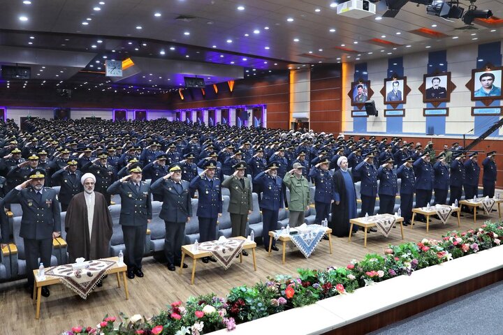 دیدار فرماندهان و کارکنان نیروهای هوایی و پدافند هوایی با رییس ستاد کل نیروهای مسلح