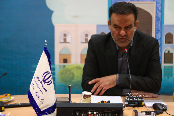 نشست خبری مدیرکل تعاون، کار و رفاه اجتماعی استان اصفهان