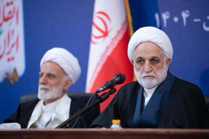 مبارزه با فساد و ارتقای عدالت از اصول بنیادین جامعه اسلامی است