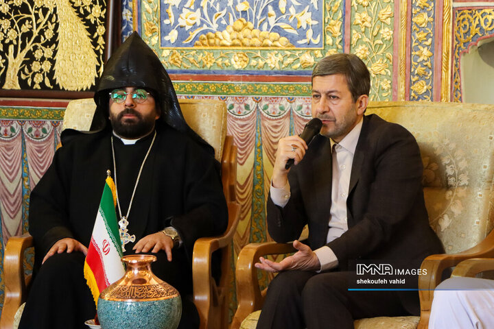 دیدار استاندار و نمایندگان ادیان توحیدی اصفهان