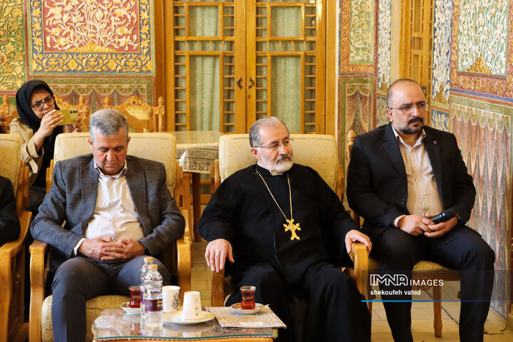 دیدار استاندار و نمایندگان ادیان توحیدی اصفهان