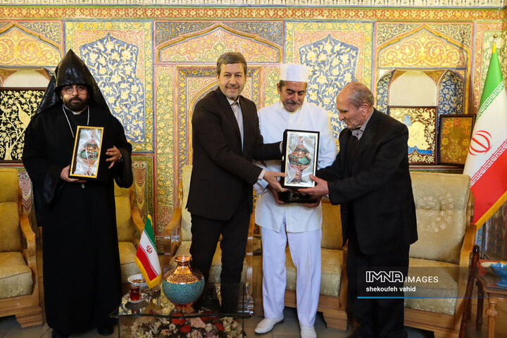 دیدار استاندار و نمایندگان ادیان توحیدی اصفهان