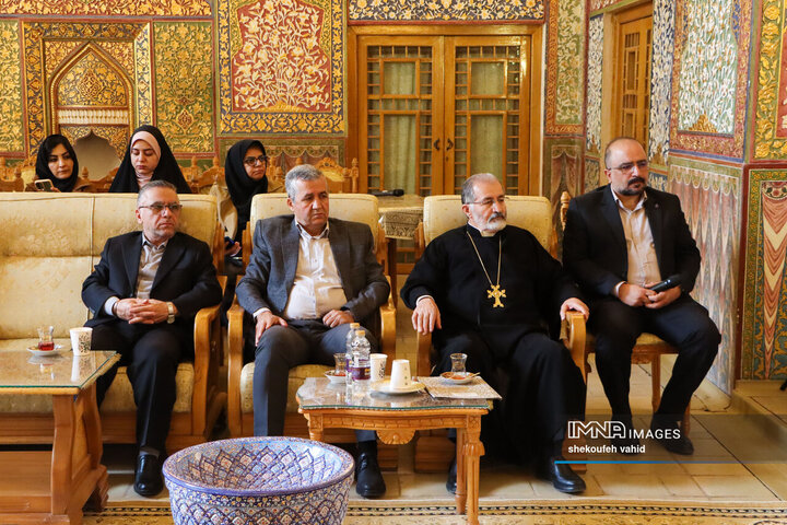 دیدار استاندار و نمایندگان ادیان توحیدی اصفهان