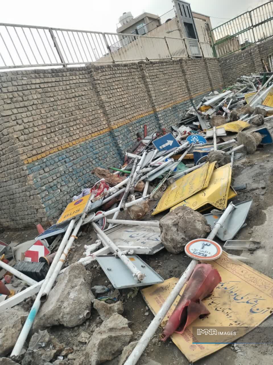 اغتشاشات اخیر ۳۵ میلیارد تومان به زیرساختهای ترافیکی منطقه ۳ اصفهان خسارت زد