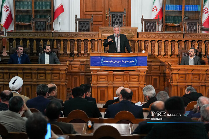 نشست اعضای هیئت‌های عالی نظارت بر انتخابات شوراها