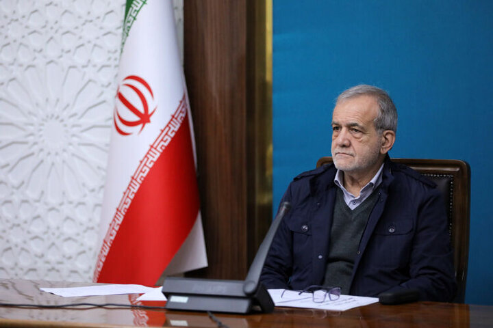 دعوت پزشکیان از ملت ایران برای حضور پرشور در راهپیمایی ۲۲ بهمن