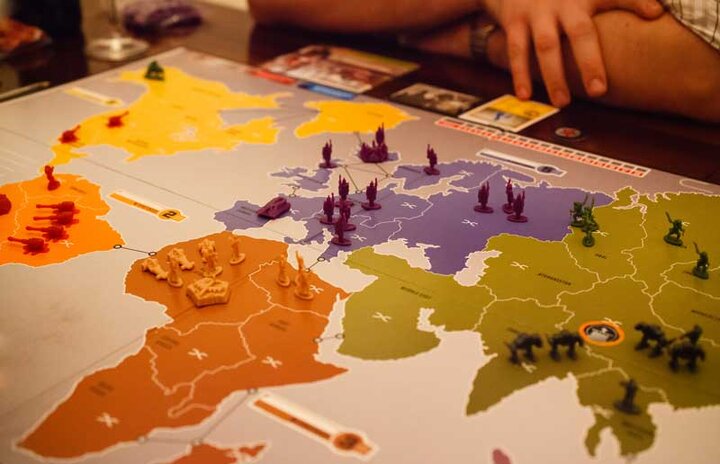 هدف بازی عطرین تشریح نگاه توحیدی و الگوی سوم زن است