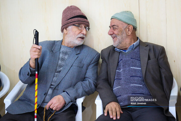 جشن پیروزی انقلاب در مرکز توانبخشی جانبازان شهید مطهری اصفهان