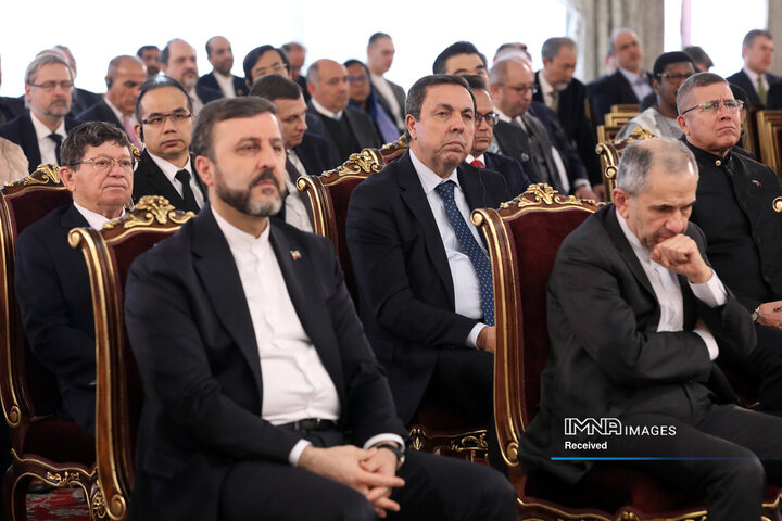 مراسم سالگرد پیروزی انقلاب اسلامی با حضور سفرا و مسئولان نمایندگی‌های بین المللی مقیم ایران