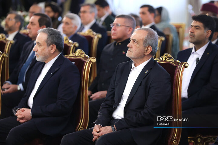 مراسم سالگرد پیروزی انقلاب اسلامی با حضور سفرا و مسئولان نمایندگی‌های بین المللی مقیم ایران