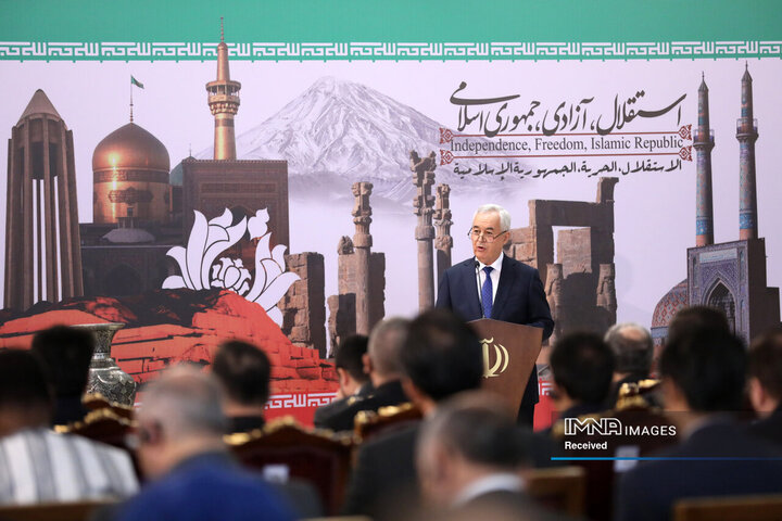 مراسم سالگرد پیروزی انقلاب اسلامی با حضور سفرا و مسئولان نمایندگی‌های بین المللی مقیم ایران