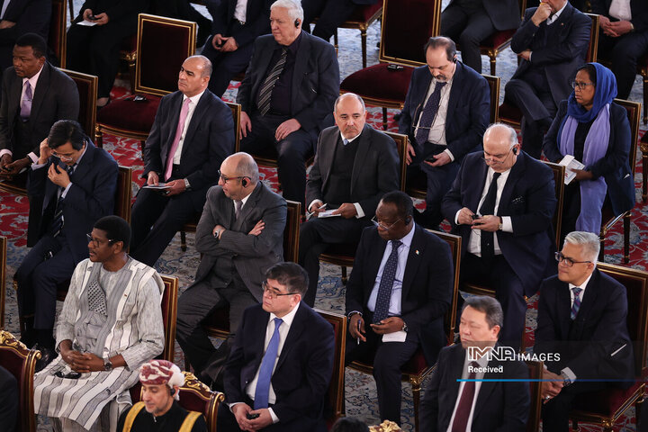 مراسم سالگرد پیروزی انقلاب اسلامی با حضور سفرا و مسئولان نمایندگی‌های بین المللی مقیم ایران