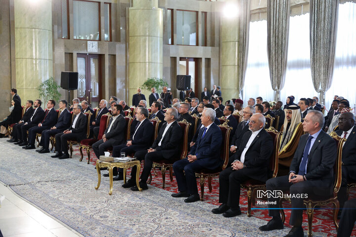 مراسم سالگرد پیروزی انقلاب اسلامی با حضور سفرا و مسئولان نمایندگی‌های بین المللی مقیم ایران