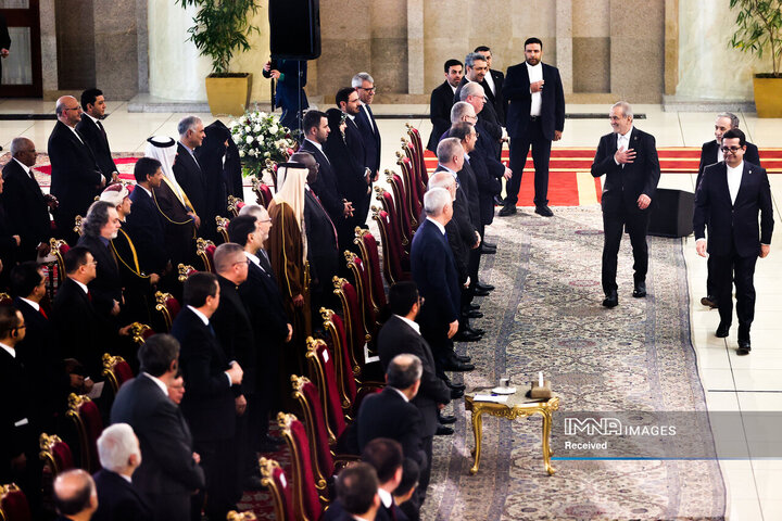 مراسم سالگرد پیروزی انقلاب اسلامی با حضور سفرا و مسئولان نمایندگی‌های بین المللی مقیم ایران