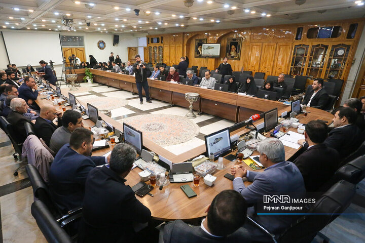 افتتاح پروژه‌های ورزشی استان اصفهان با حضور وزیر ورزش و جوانان