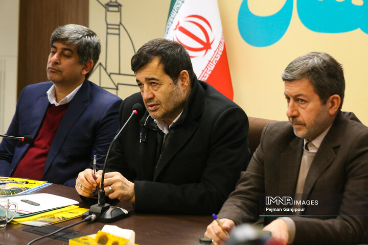 بازدید وزیر ورزش و جوانان از ورزشگاه نقش جهان