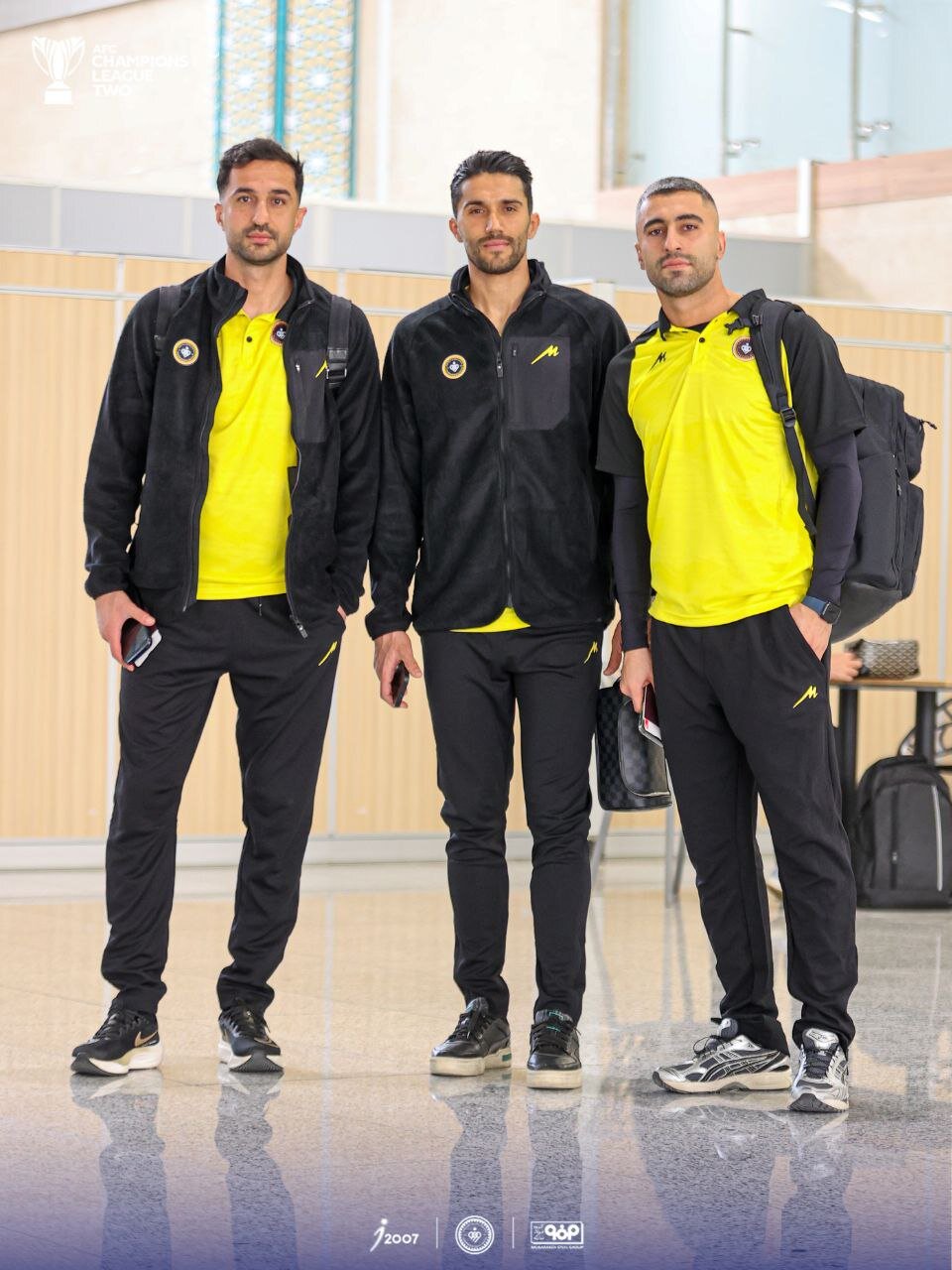 تیم فوتبال سپاهان راهی قطر شد + عکس