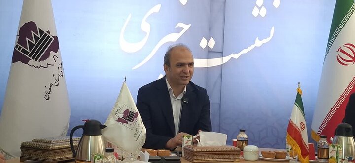 ما صنایع اصفهان را سبز می‌کنیم و آب پایدار به شهرک‌ها می‌رسانیم