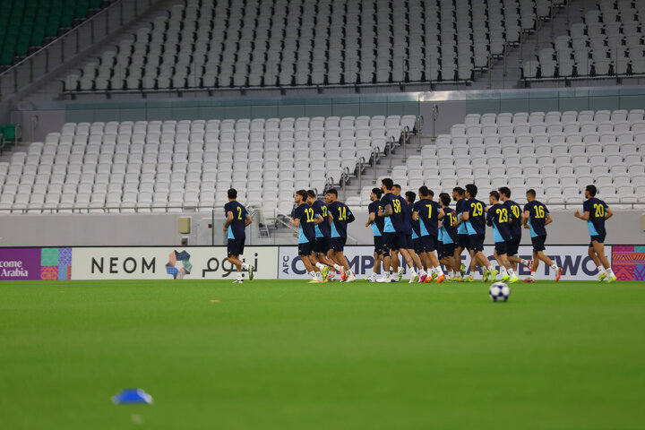 گرم کردن بازیکنان سپاهان پیش از شروع دیدار مقابل الاهلی قطر + فیلم