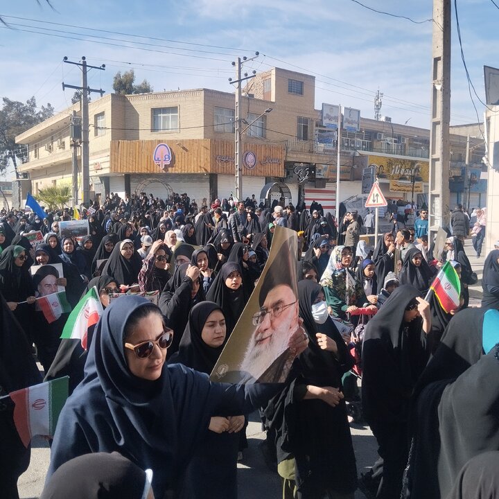 حضور باشکوه مردم زاهدان در راهپیمایی ۲۲
