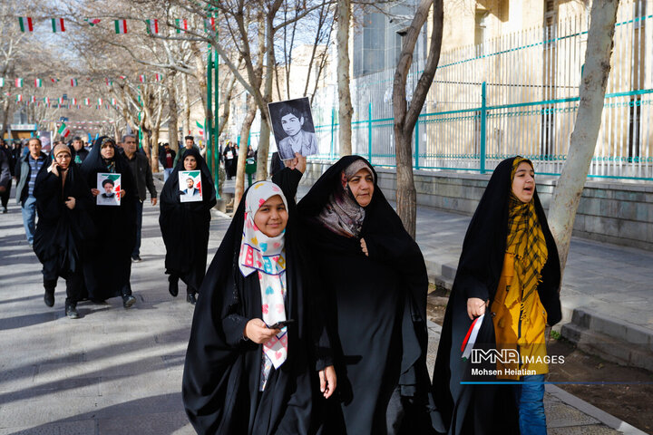 راهپیمایی یوم‌الله ۲۲ بهمن در اصفهان