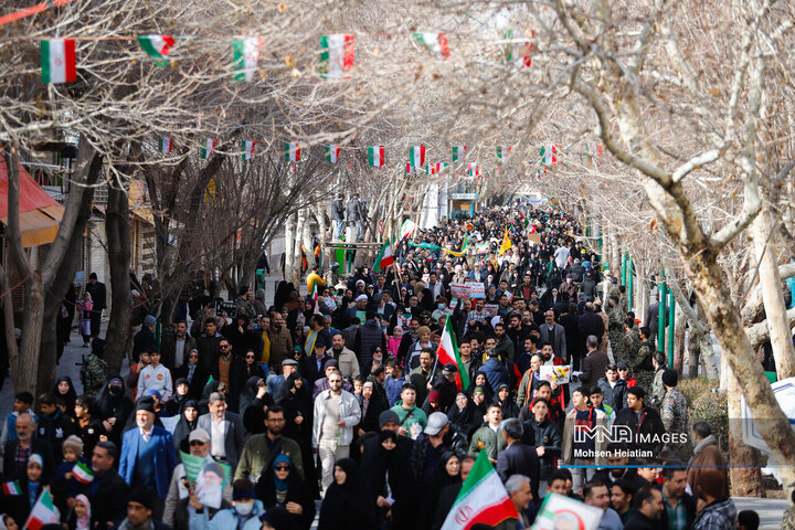 راهپیمایی یوم‌الله ۲۲ بهمن در اصفهان