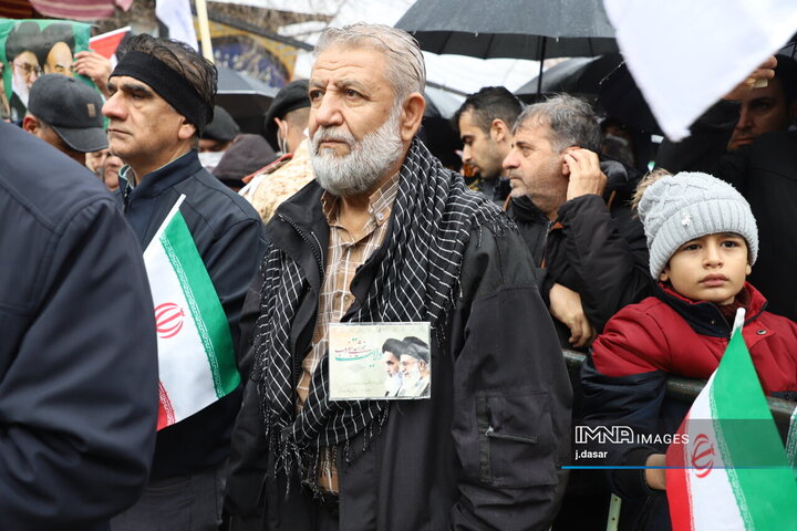 راهپیمایی  یوم الله ۲۲ بهمن در سنندج