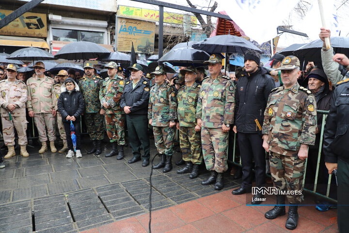 راهپیمایی  یوم الله ۲۲ بهمن در سنندج