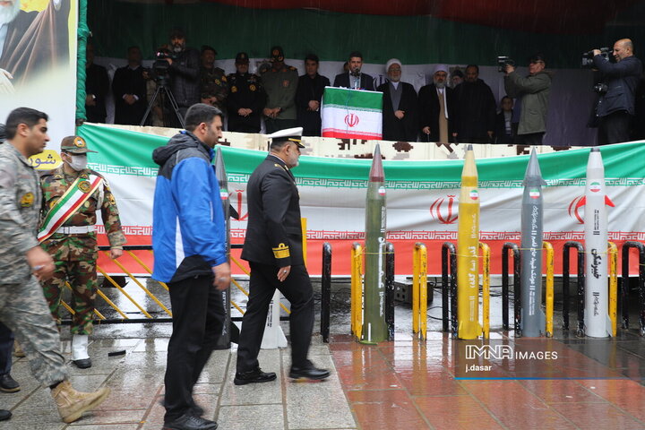 راهپیمایی  یوم الله ۲۲ بهمن در سنندج